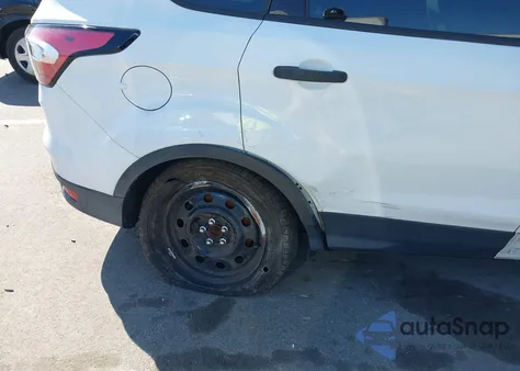 2017 Ford Escape S из США, поврежденный, VIN 1FMCU0F74HUB56421